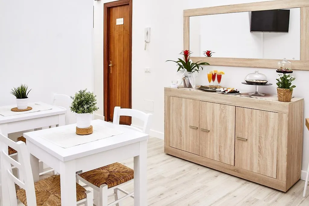 Palermo Inn Apartment 0*,  Italy